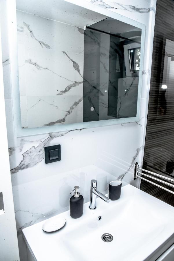 Luxury Villa M&B Tuzla Exterior foto